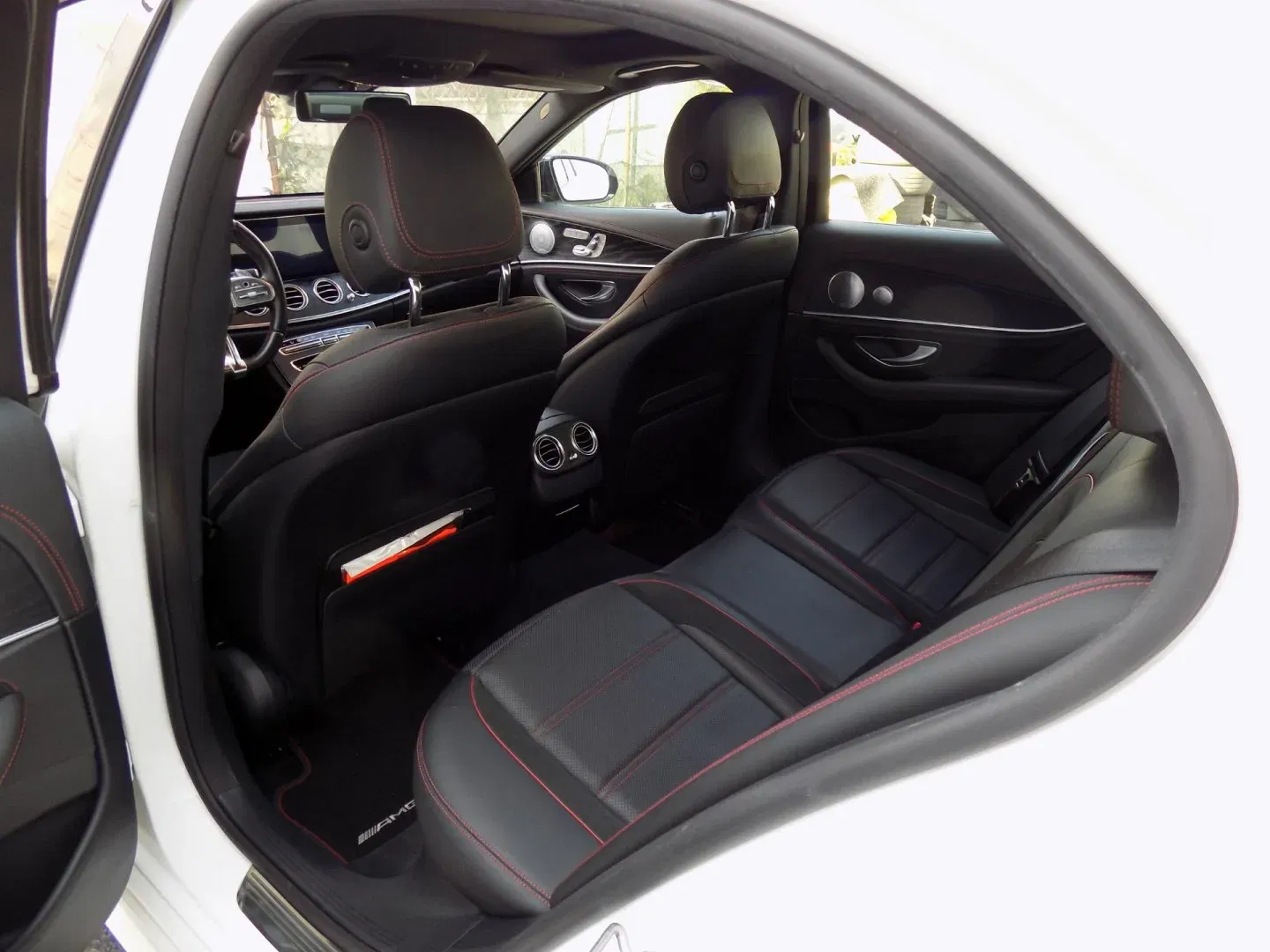 Mercedes-Benz Třídy E - Náhled 12