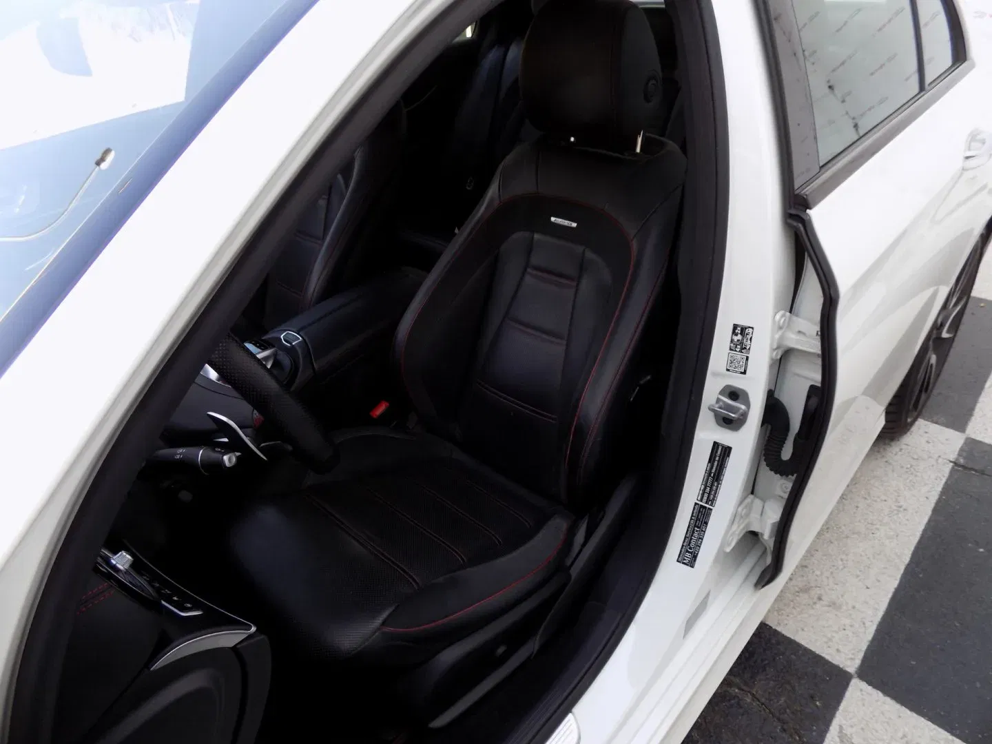 Mercedes-Benz Třídy E - Náhled 16