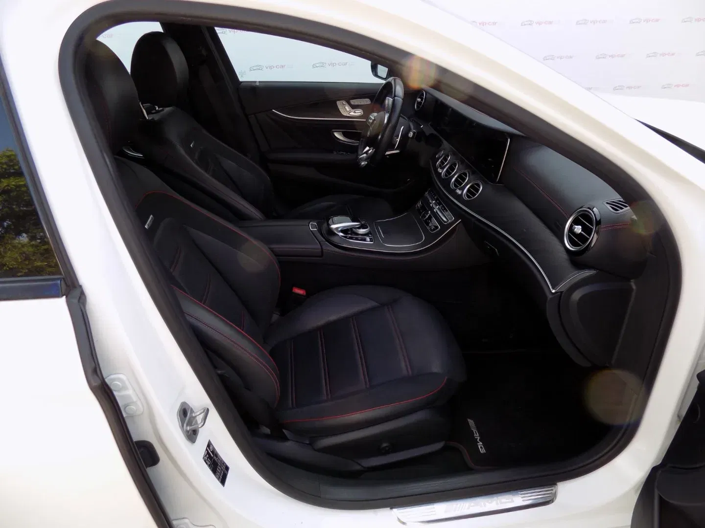 Mercedes-Benz Třídy E - Náhled 17