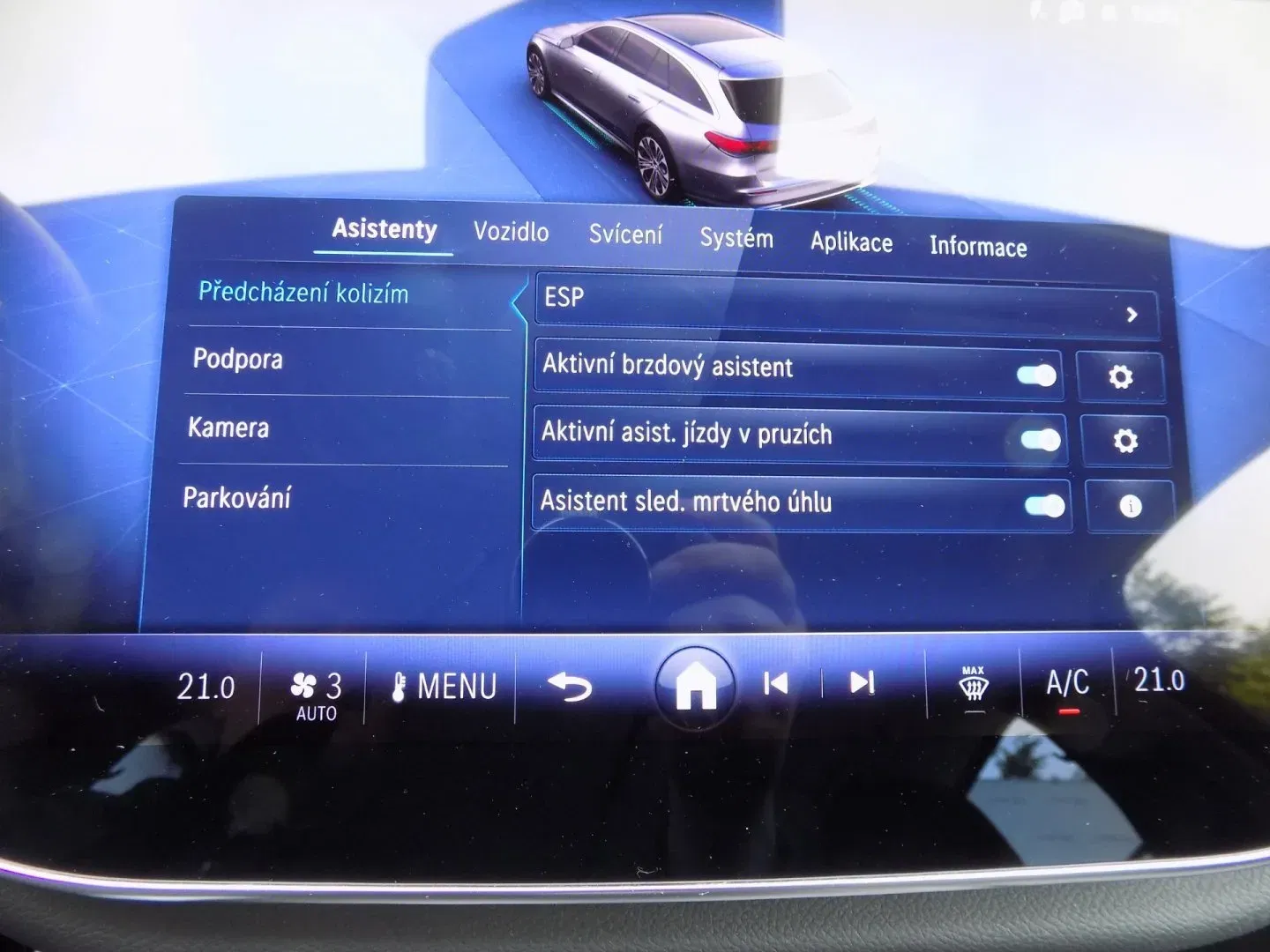 Mercedes-Benz Třídy E - Náhled 37