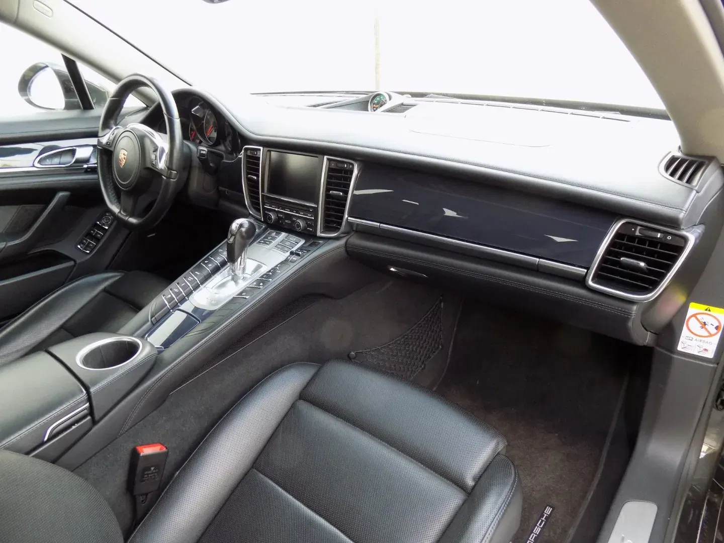 Porsche Panamera - Náhled 17