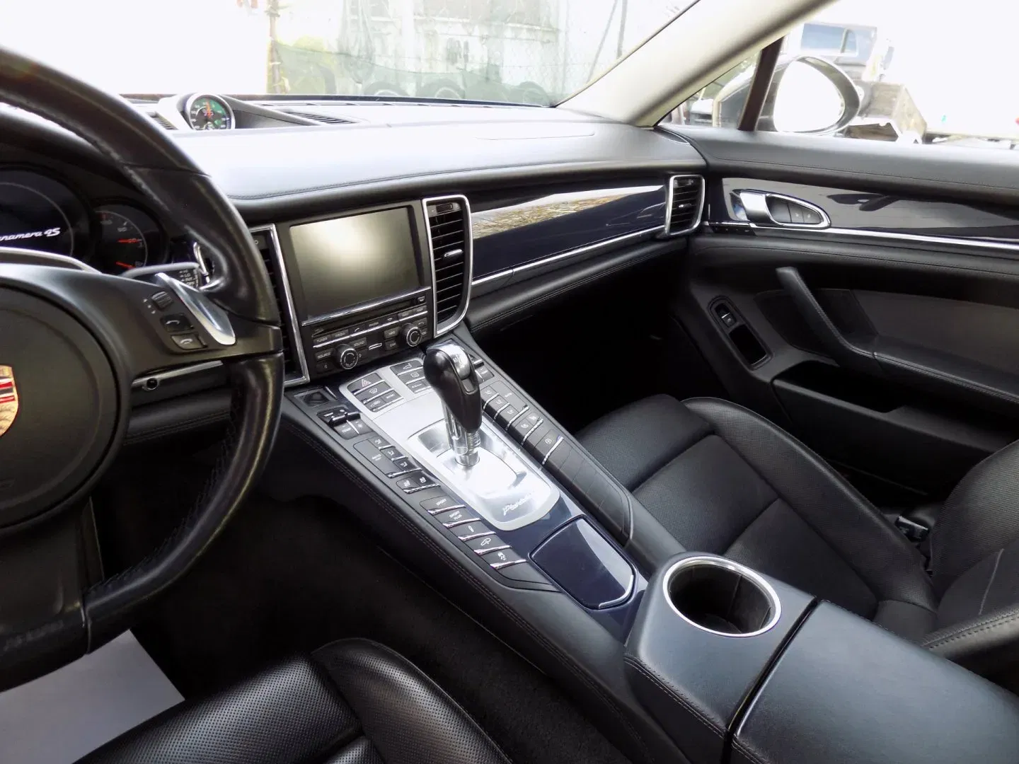 Porsche Panamera - Náhled 28