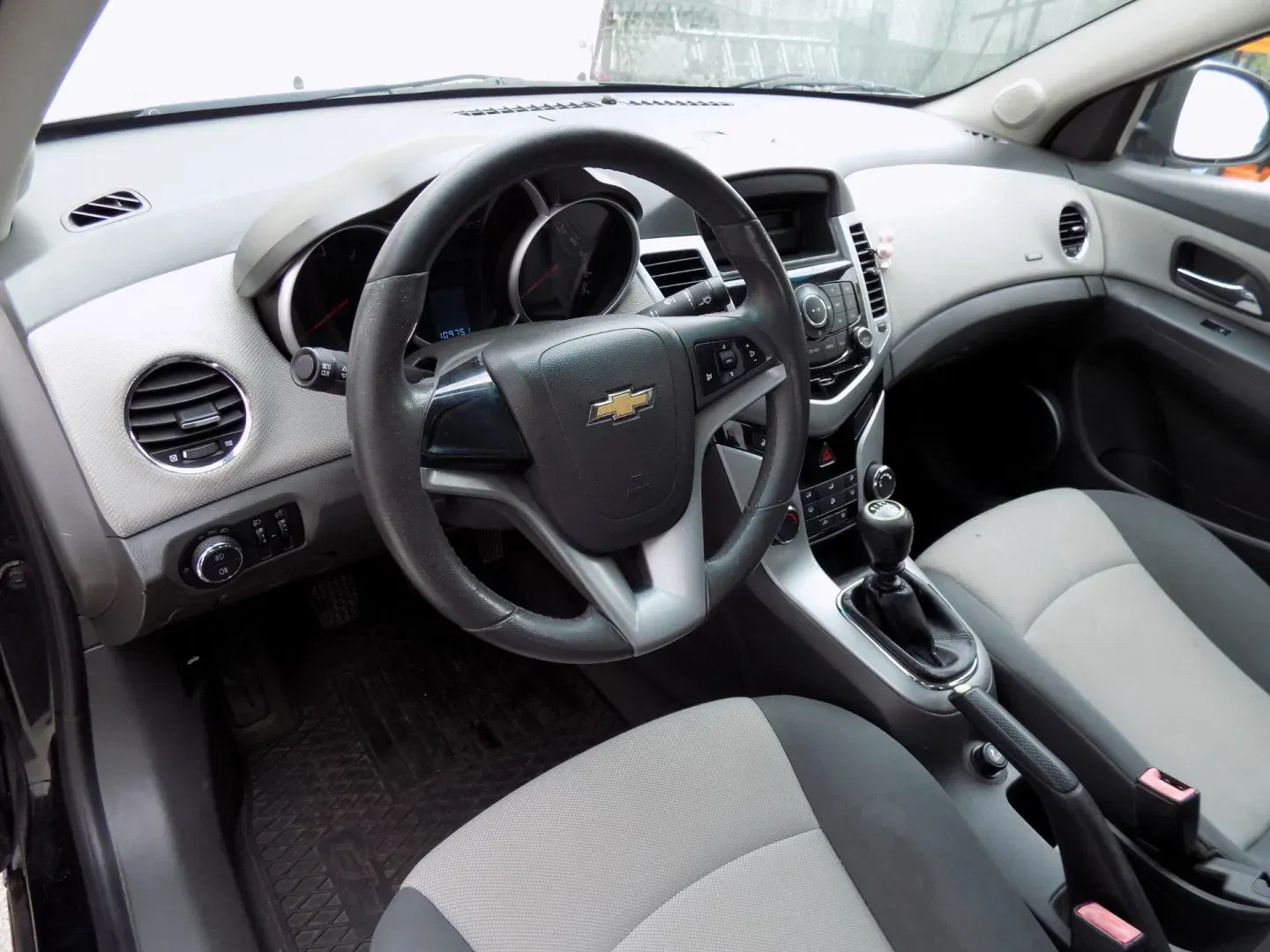 Chevrolet Cruze - Náhled 12