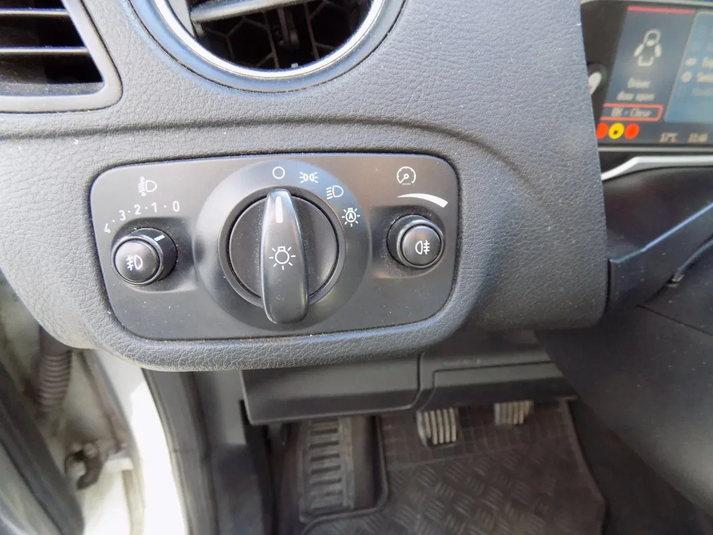 Ford S-MAX - Náhled 22