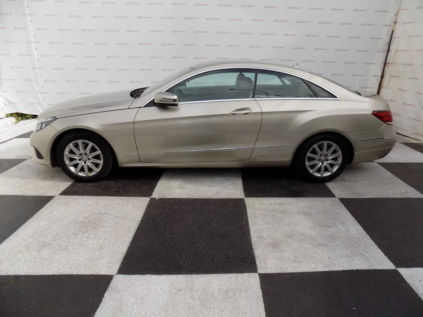 Mercedes-Benz Třídy E - Náhled 2