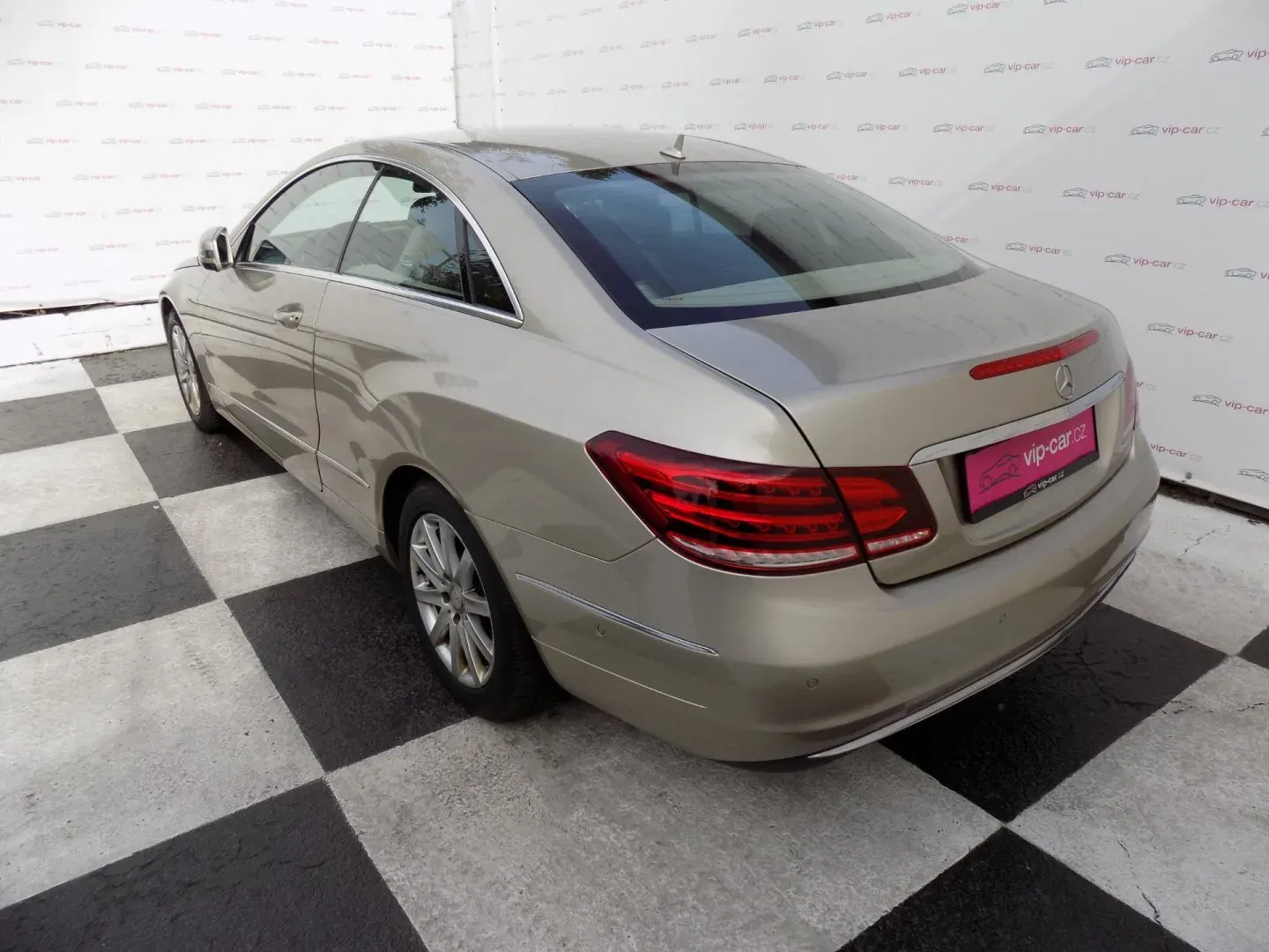 Mercedes-Benz Třídy E - Náhled 3