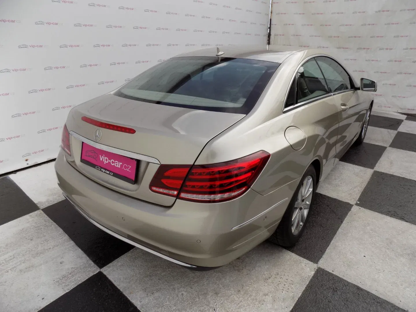 Mercedes-Benz Třídy E - Náhled 8
