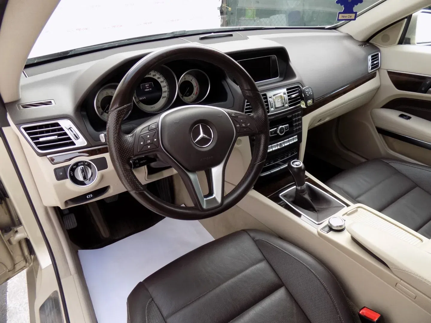 Mercedes-Benz Třídy E - Náhled 12