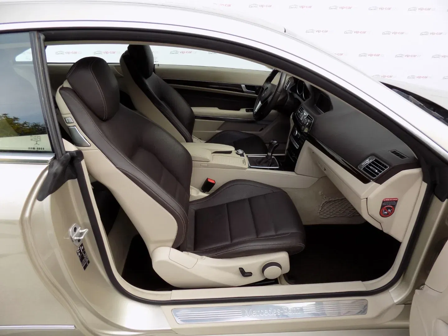 Mercedes-Benz Třídy E - Náhled 14