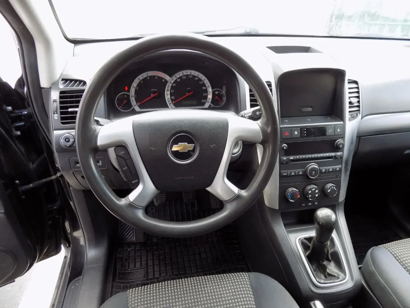 Chevrolet Captiva - Náhled 23