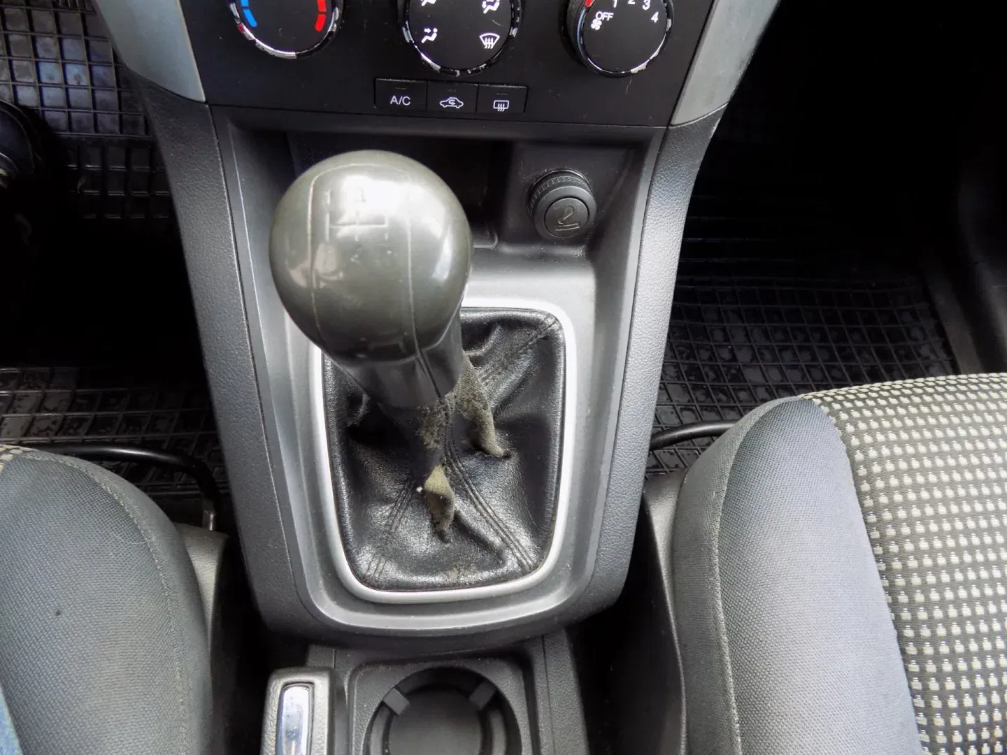 Chevrolet Captiva - Náhled 26