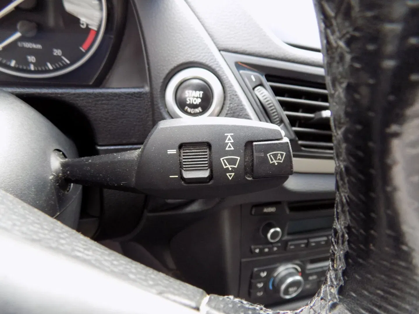 BMW X1 - Náhled 27