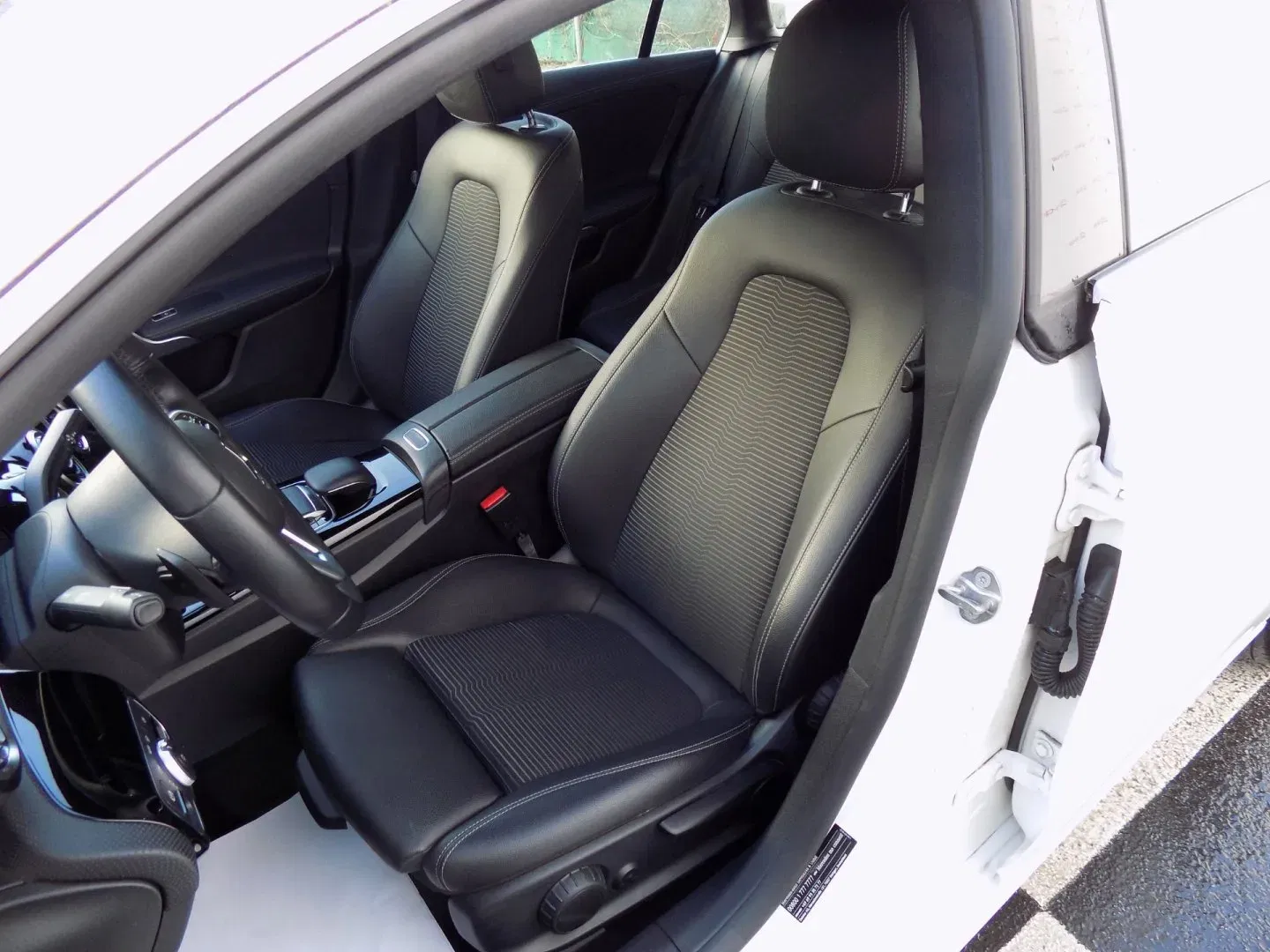 Mercedes-Benz CLA - Náhled 16