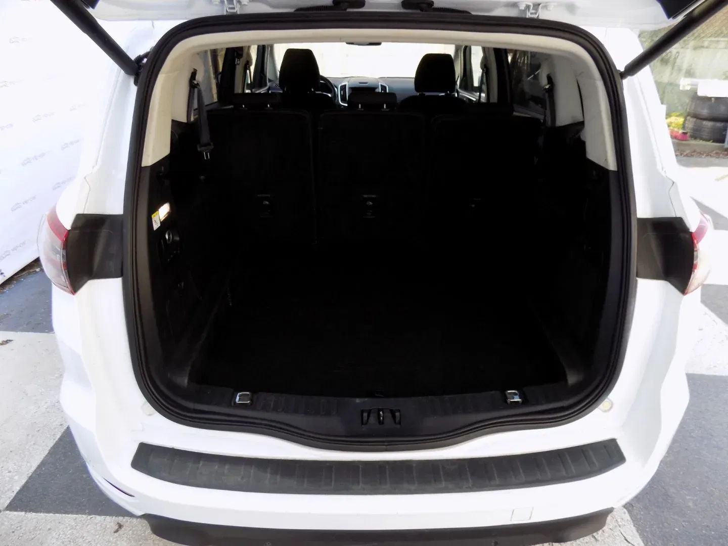 Ford S-MAX - Náhled 8