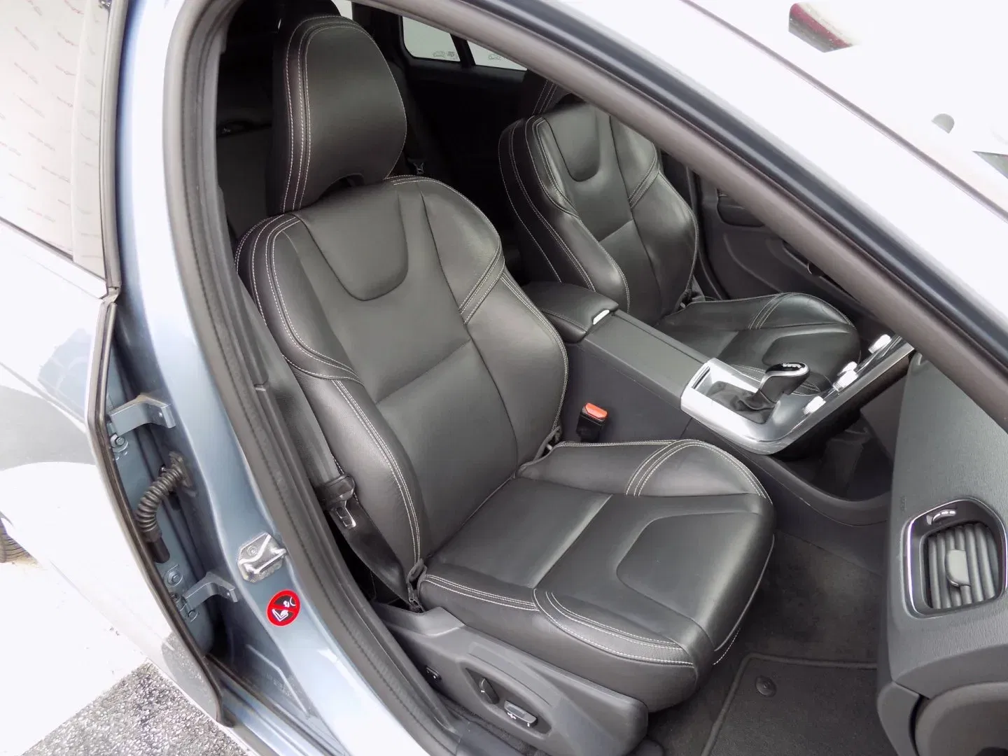 Volvo V60 - Náhled 13