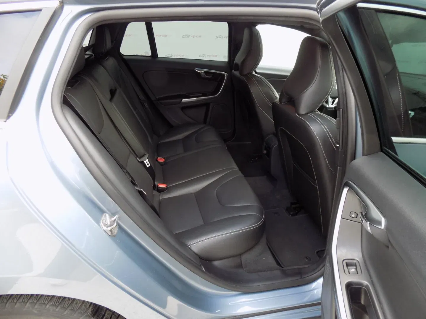 Volvo V60 - Náhled 14