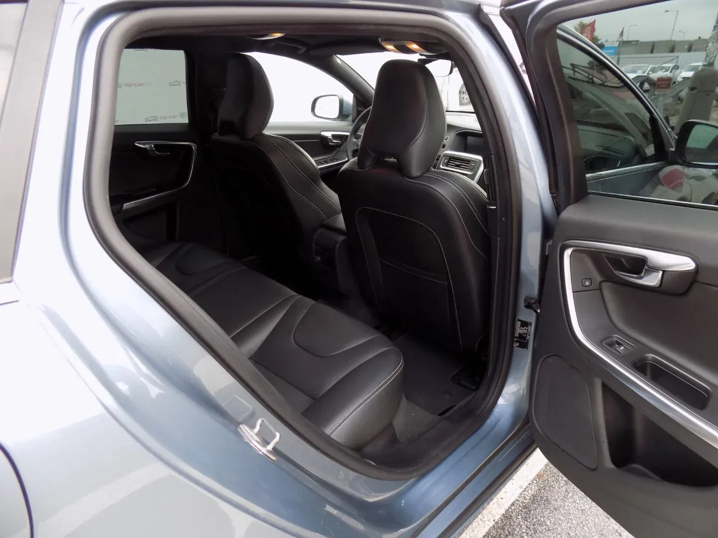 Volvo V60 - Náhled 15