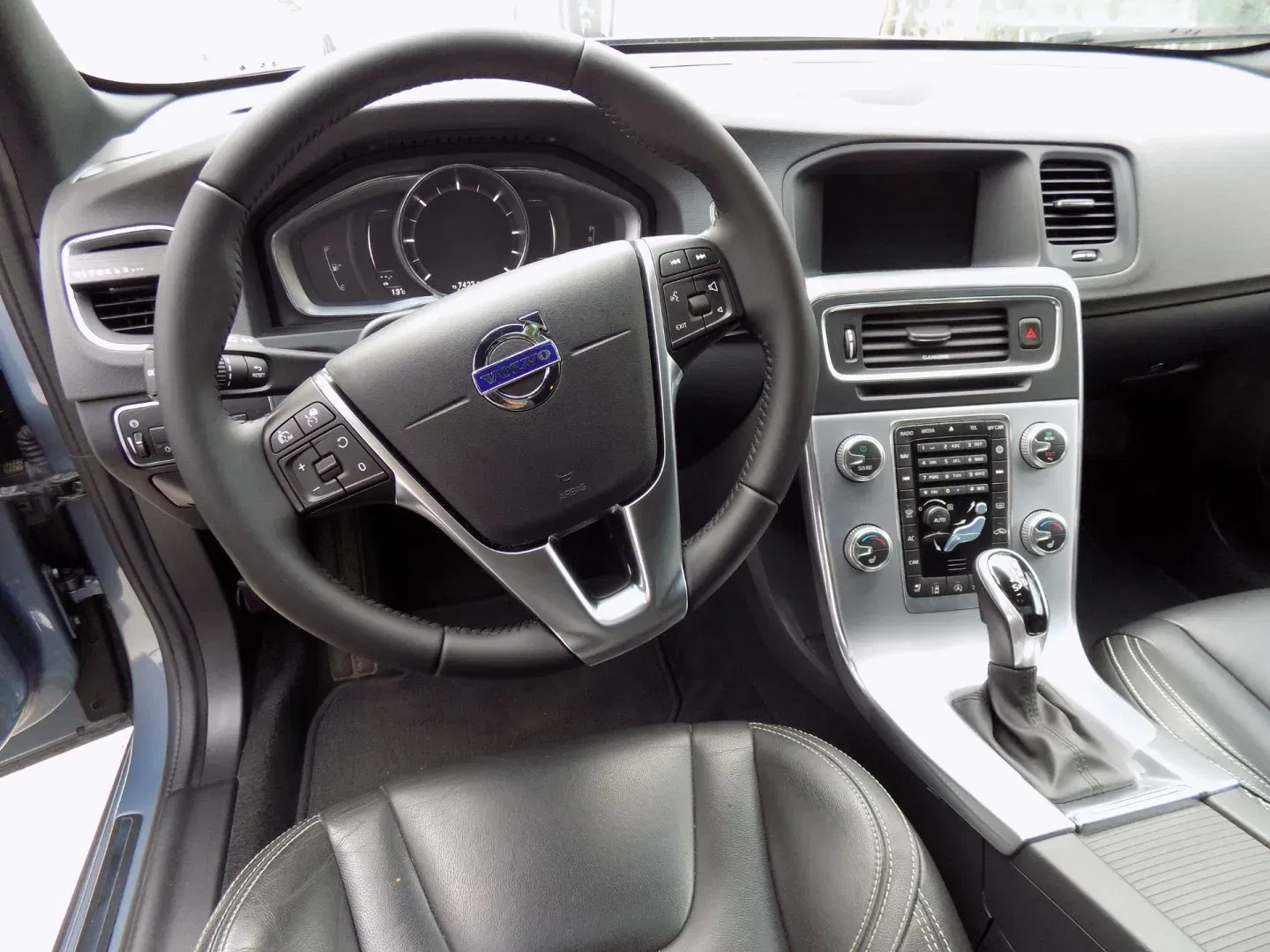Volvo V60 - Náhled 24