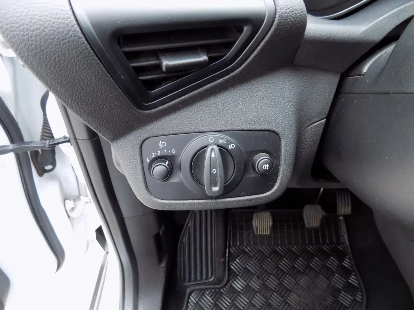Ford C-MAX - Náhled 22