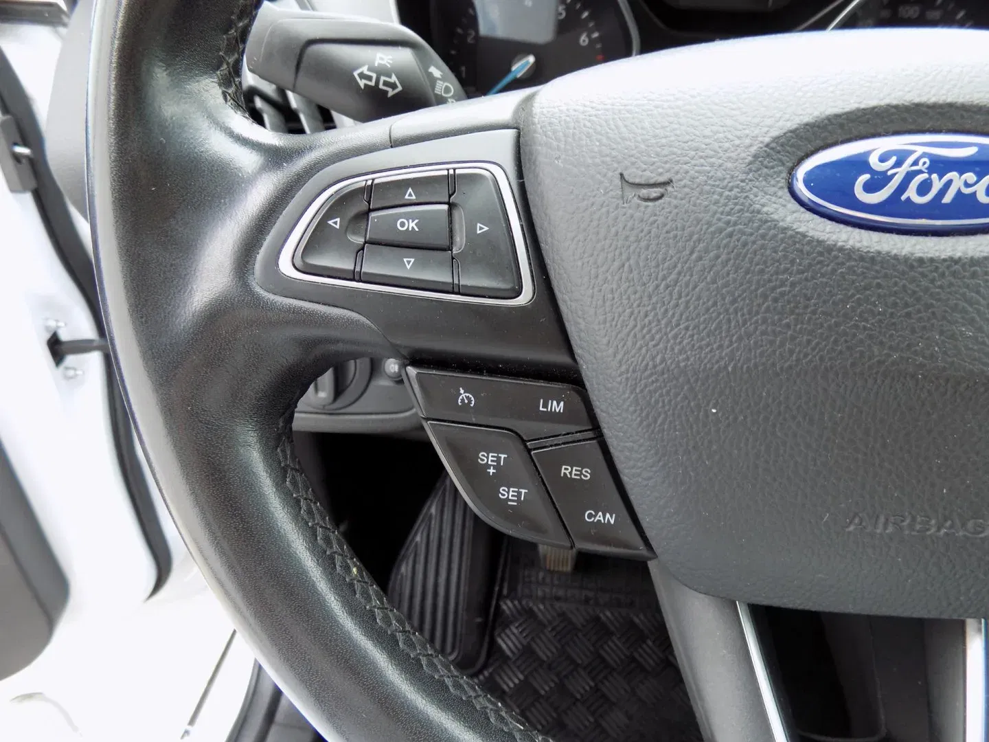 Ford C-MAX - Náhled 25