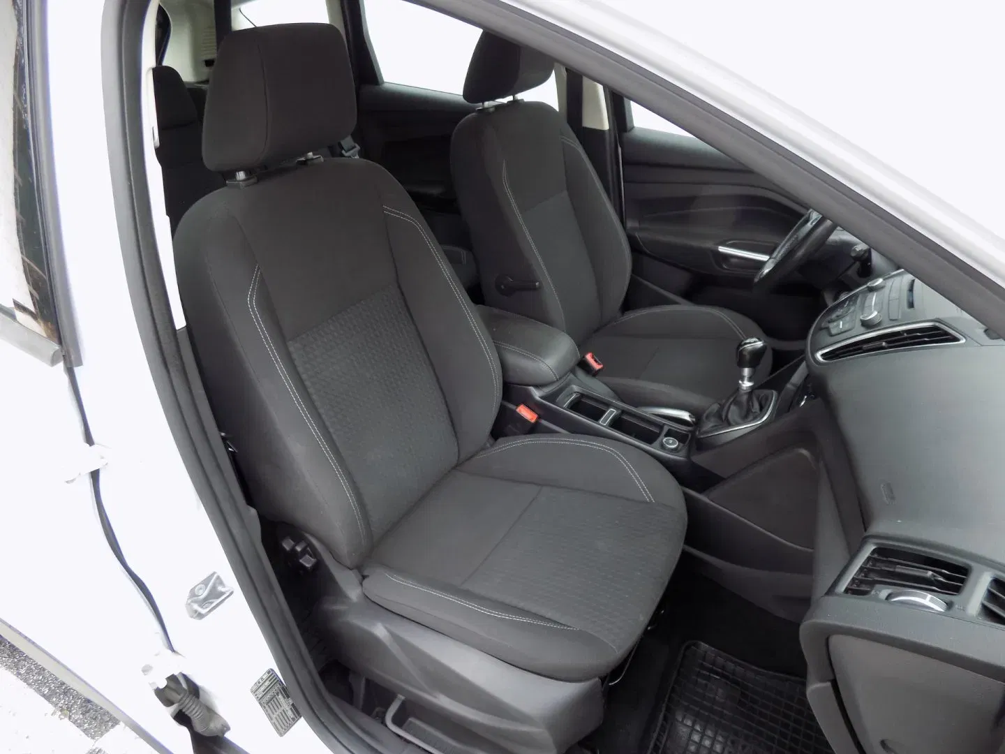Ford C-MAX - Náhled 16