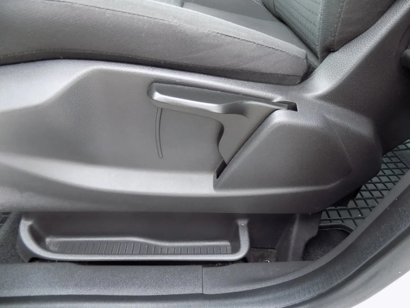 Ford C-MAX - Náhled 21