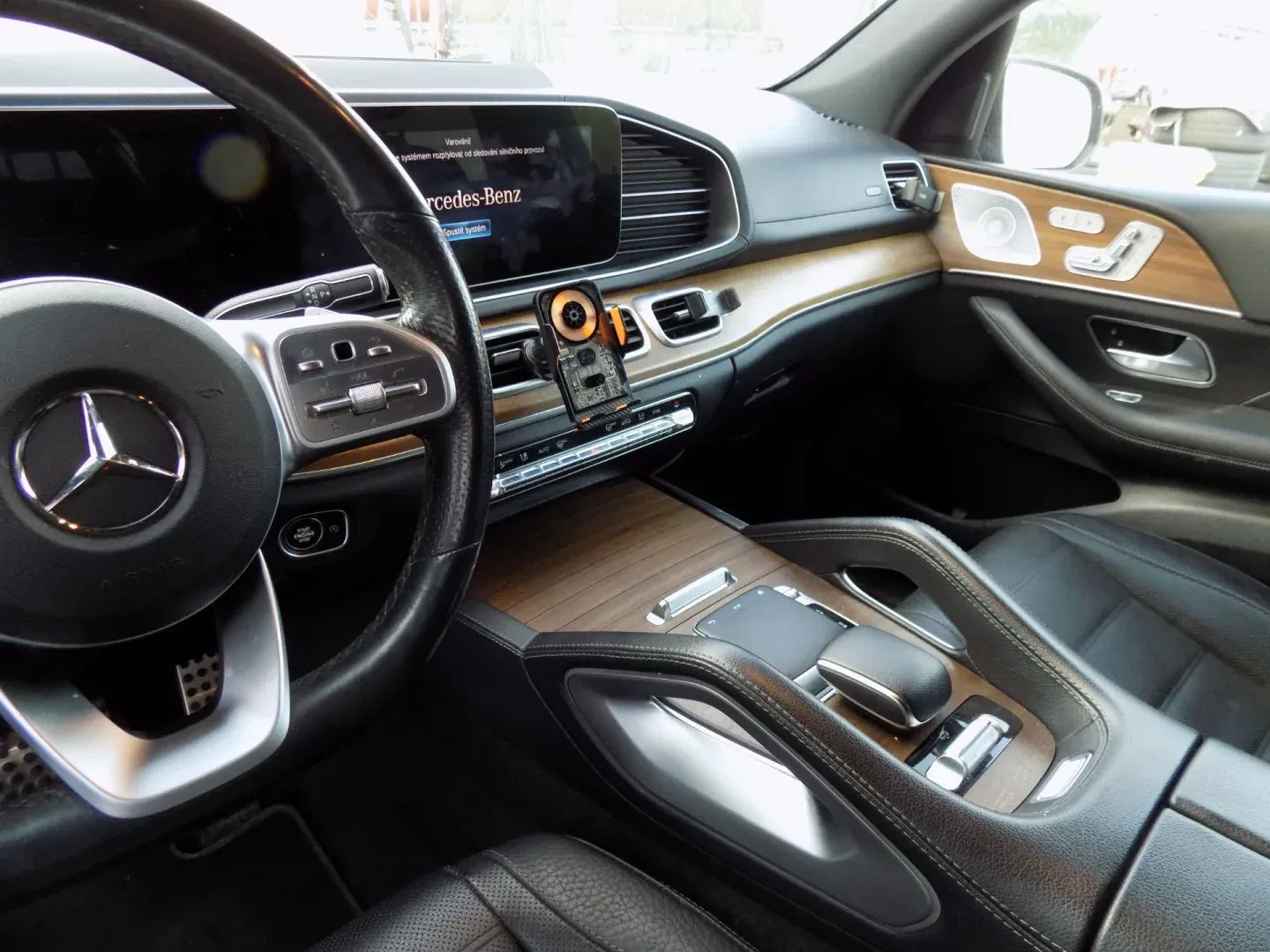 Mercedes-Benz GLS - Náhled 25