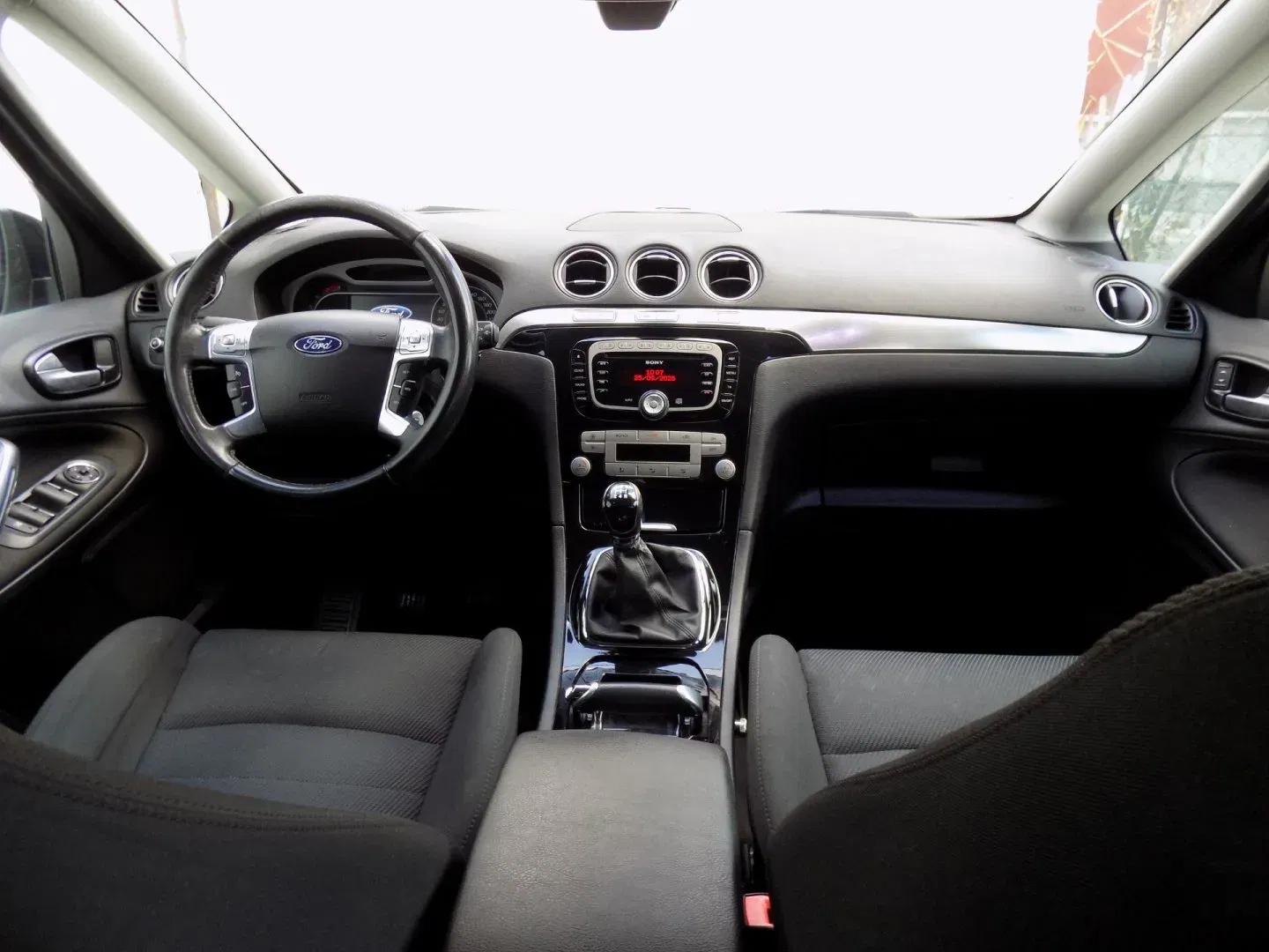 Ford S-MAX - Náhled 21