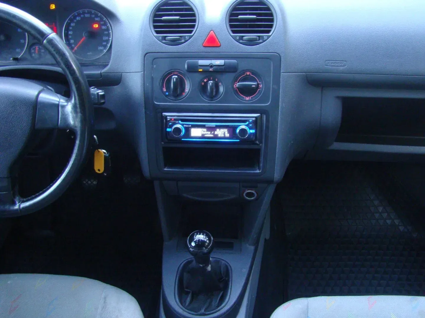 Volkswagen Caddy - Náhled 17