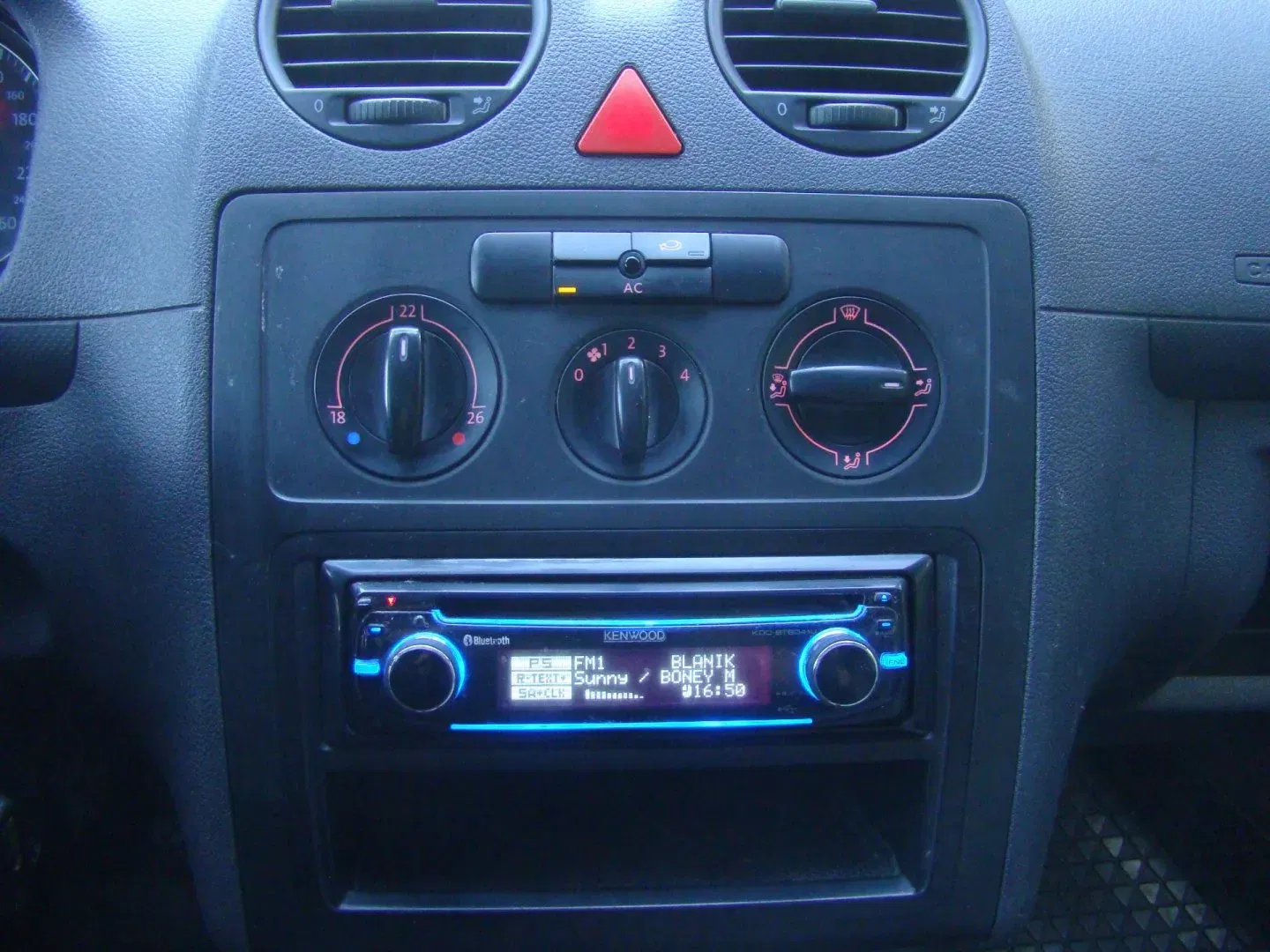 Volkswagen Caddy - Náhled 18