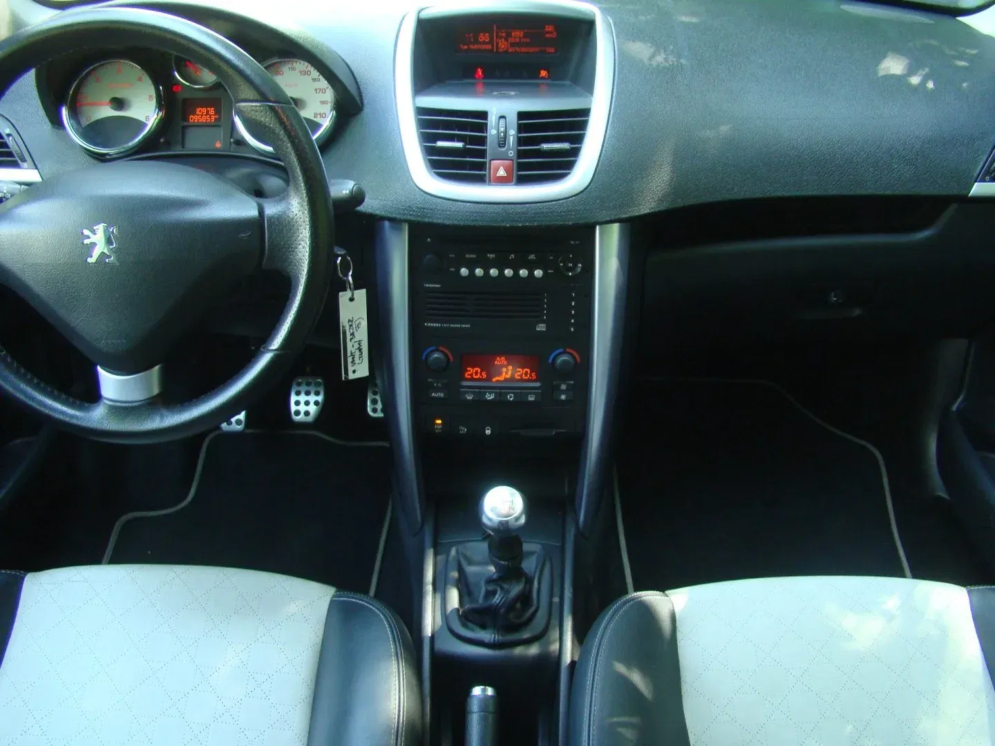 Peugeot 207 - Náhled 10