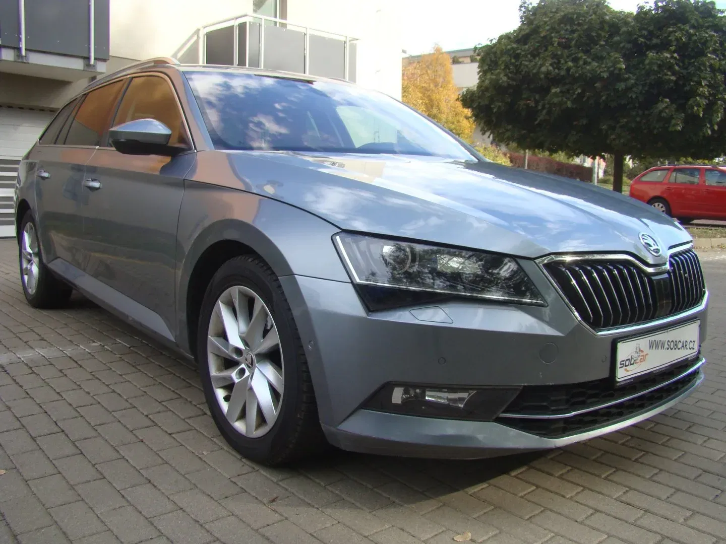 Škoda Superb - Náhled 2