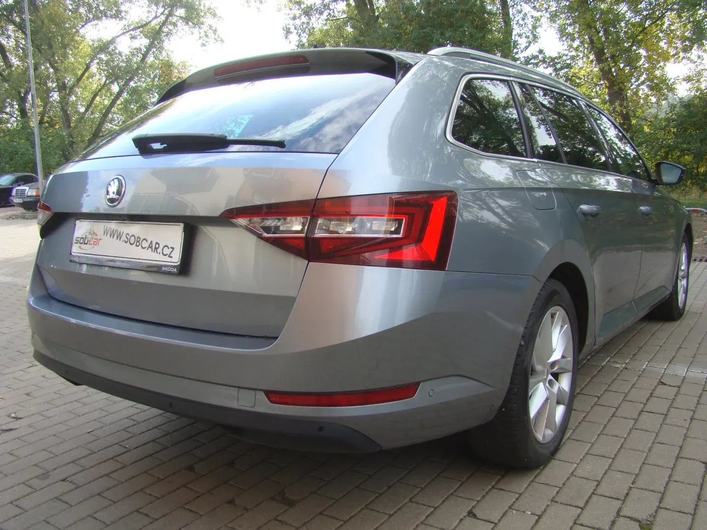 Škoda Superb - Náhled 4