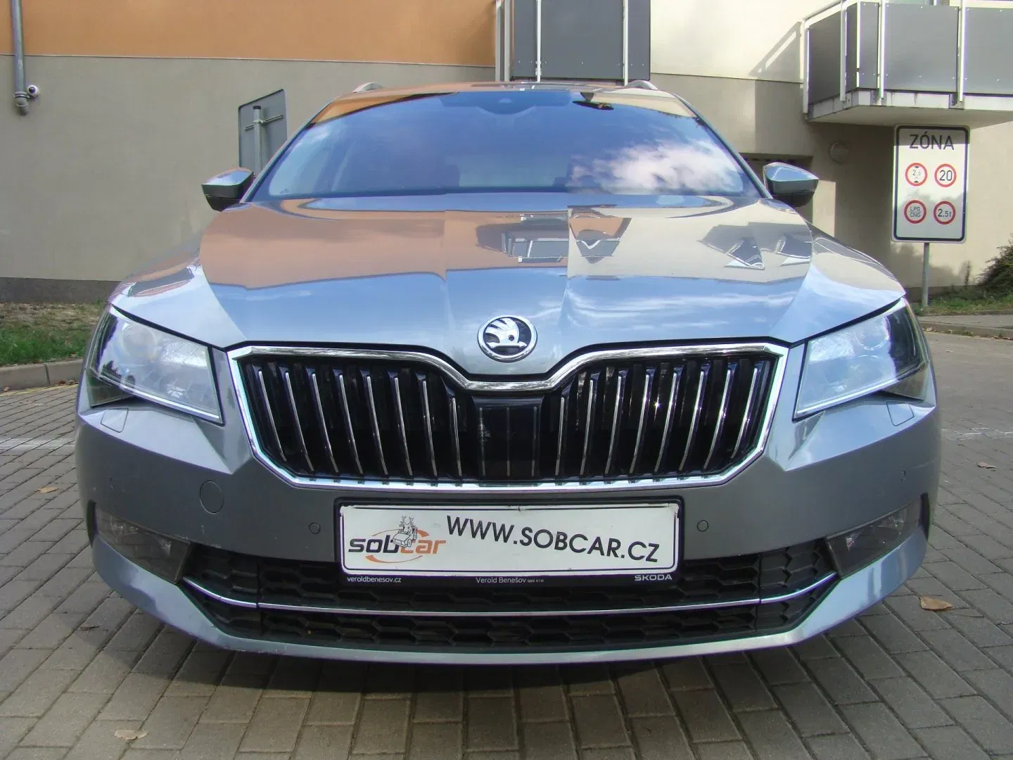 Škoda Superb - Náhled 31