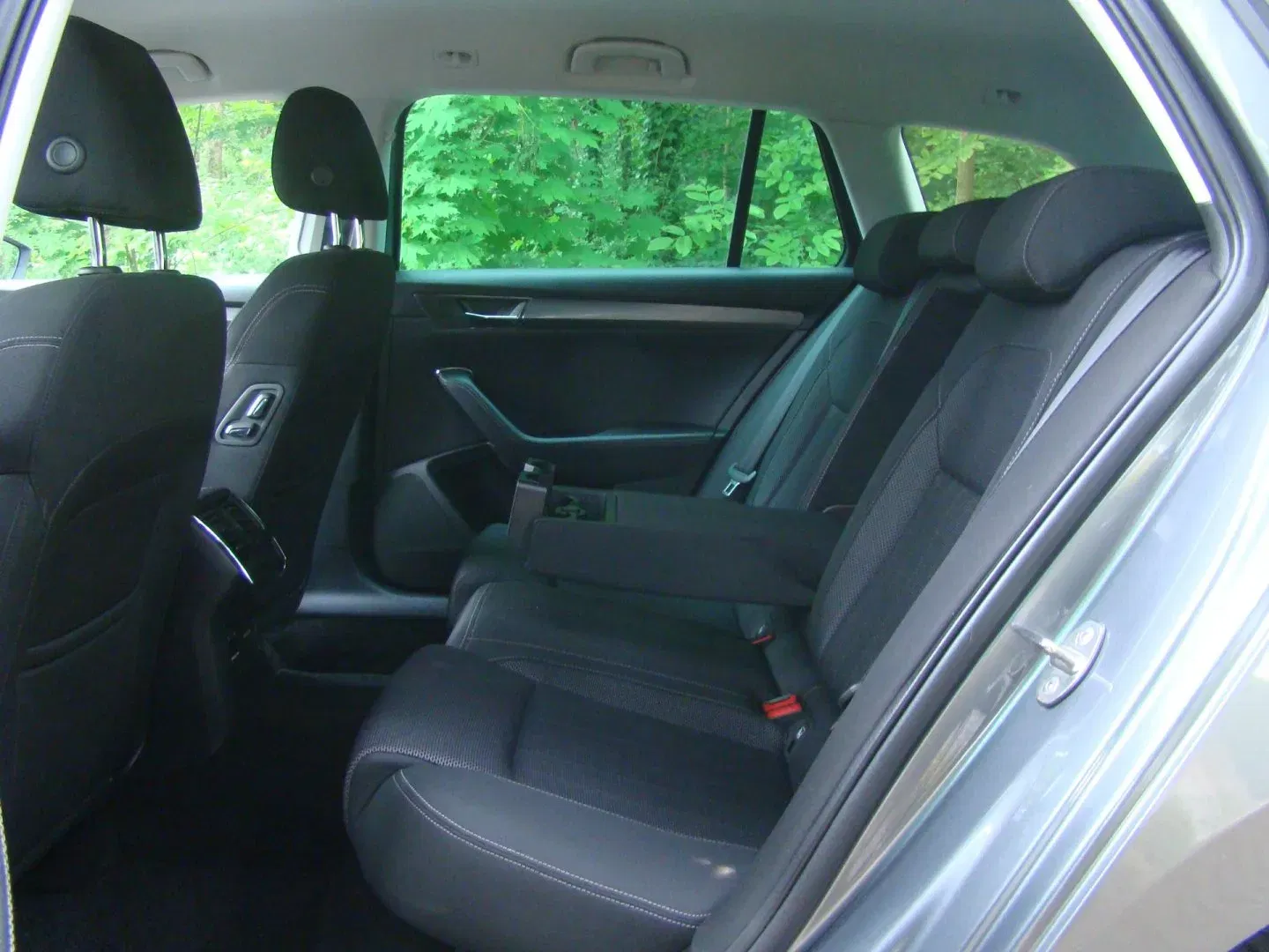 Škoda Superb - Náhled 13