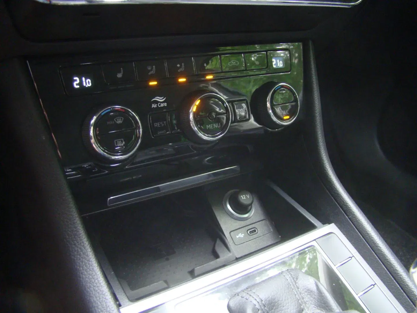 Škoda Superb - Náhled 18