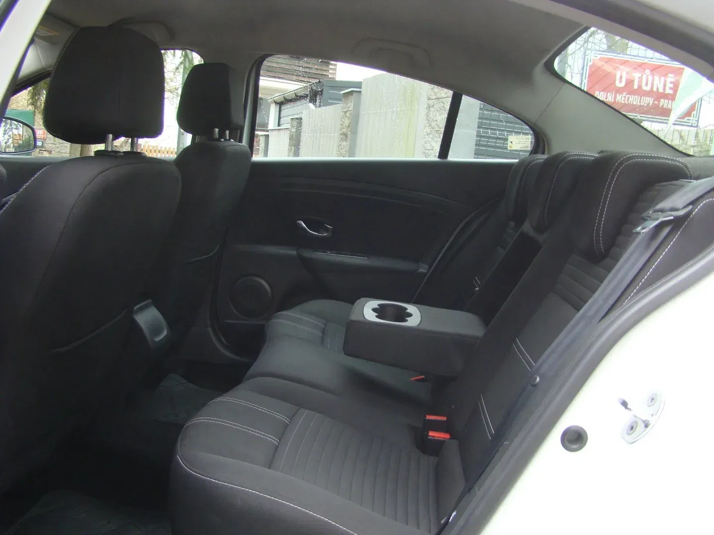 Renault Fluence - Náhled 12