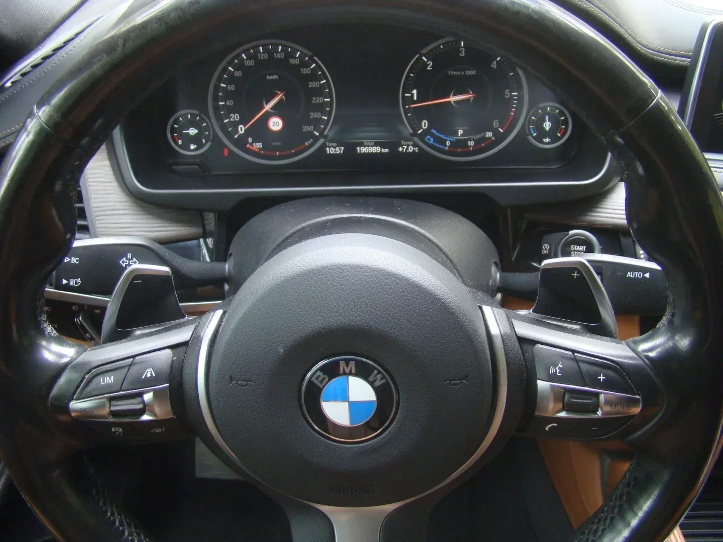 BMW X6 - Náhled 24