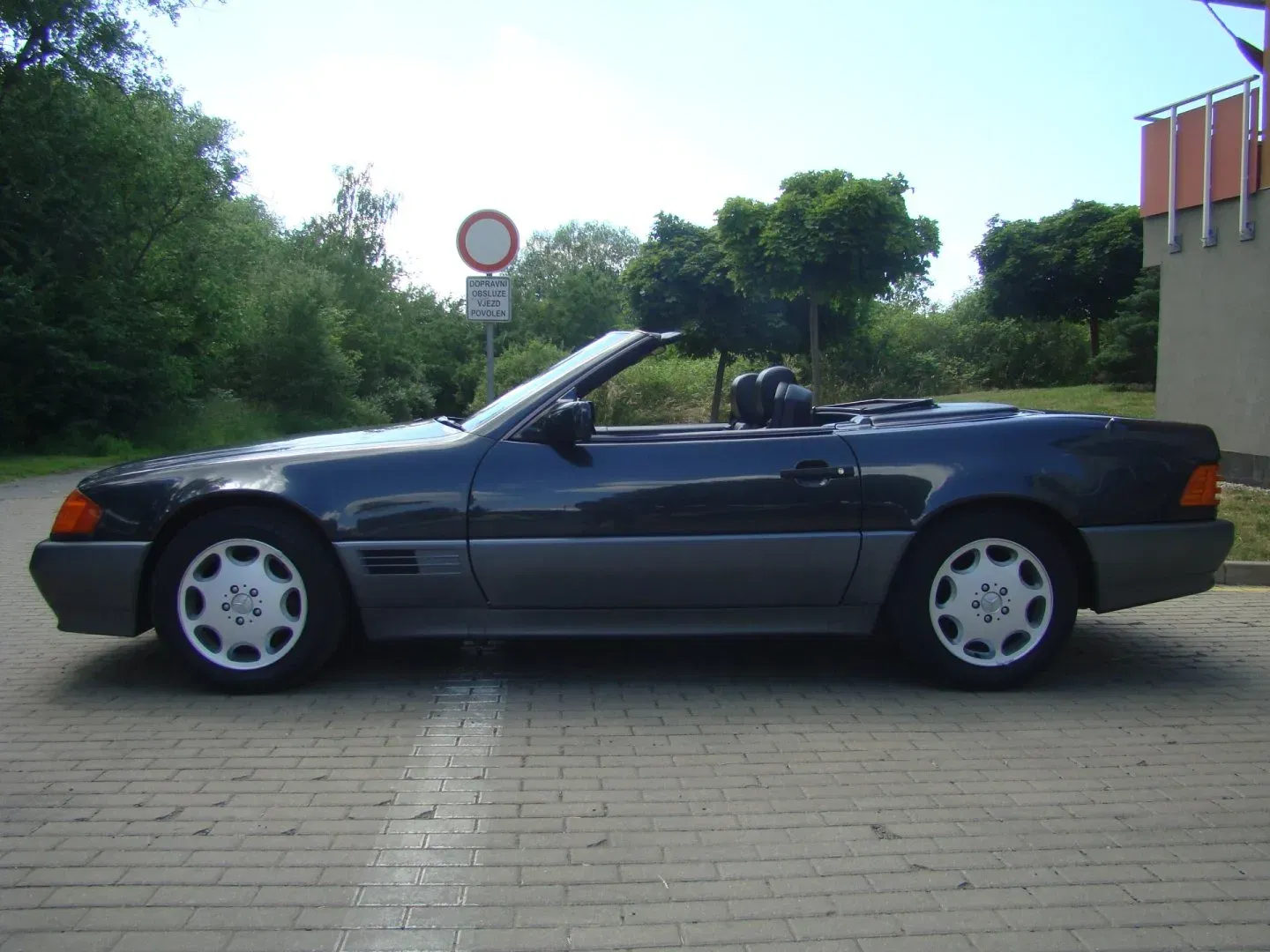 Mercedes-Benz SL - Náhled 8