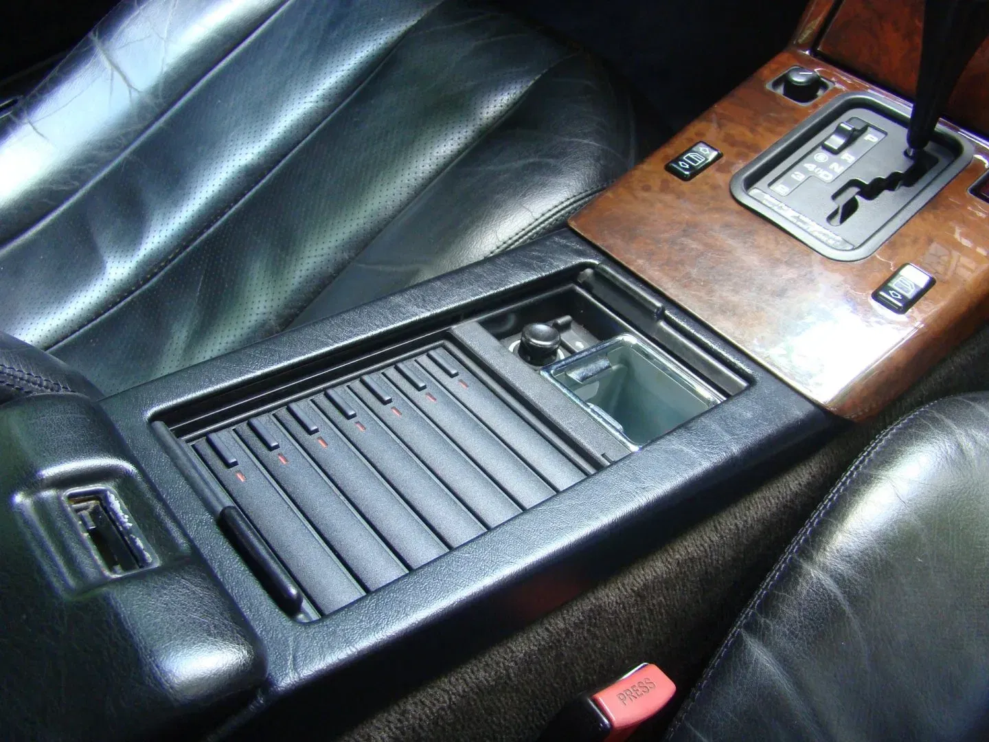 Mercedes-Benz SL - Náhled 19
