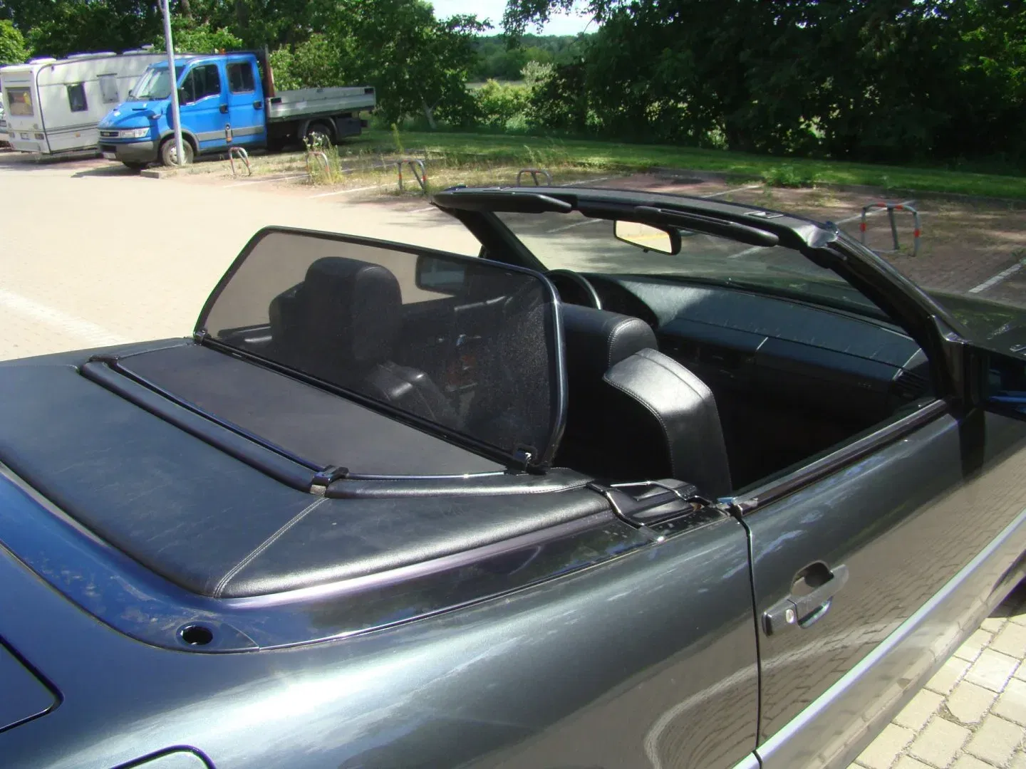 Mercedes-Benz SL - Náhled 25