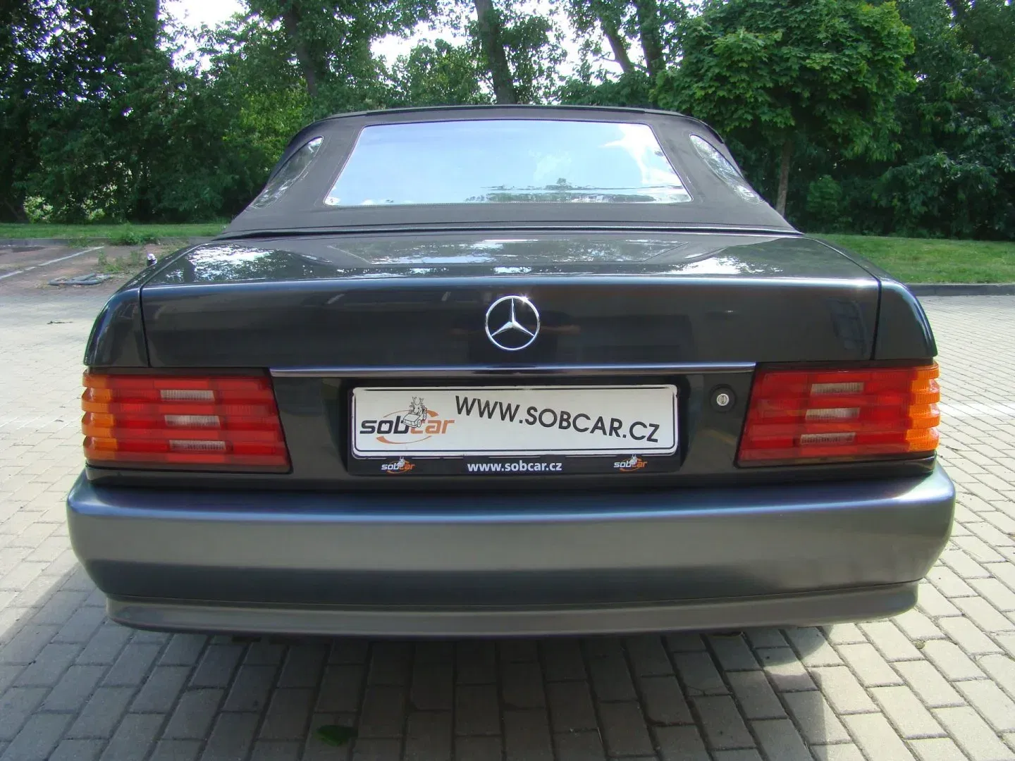 Mercedes-Benz SL - Náhled 38