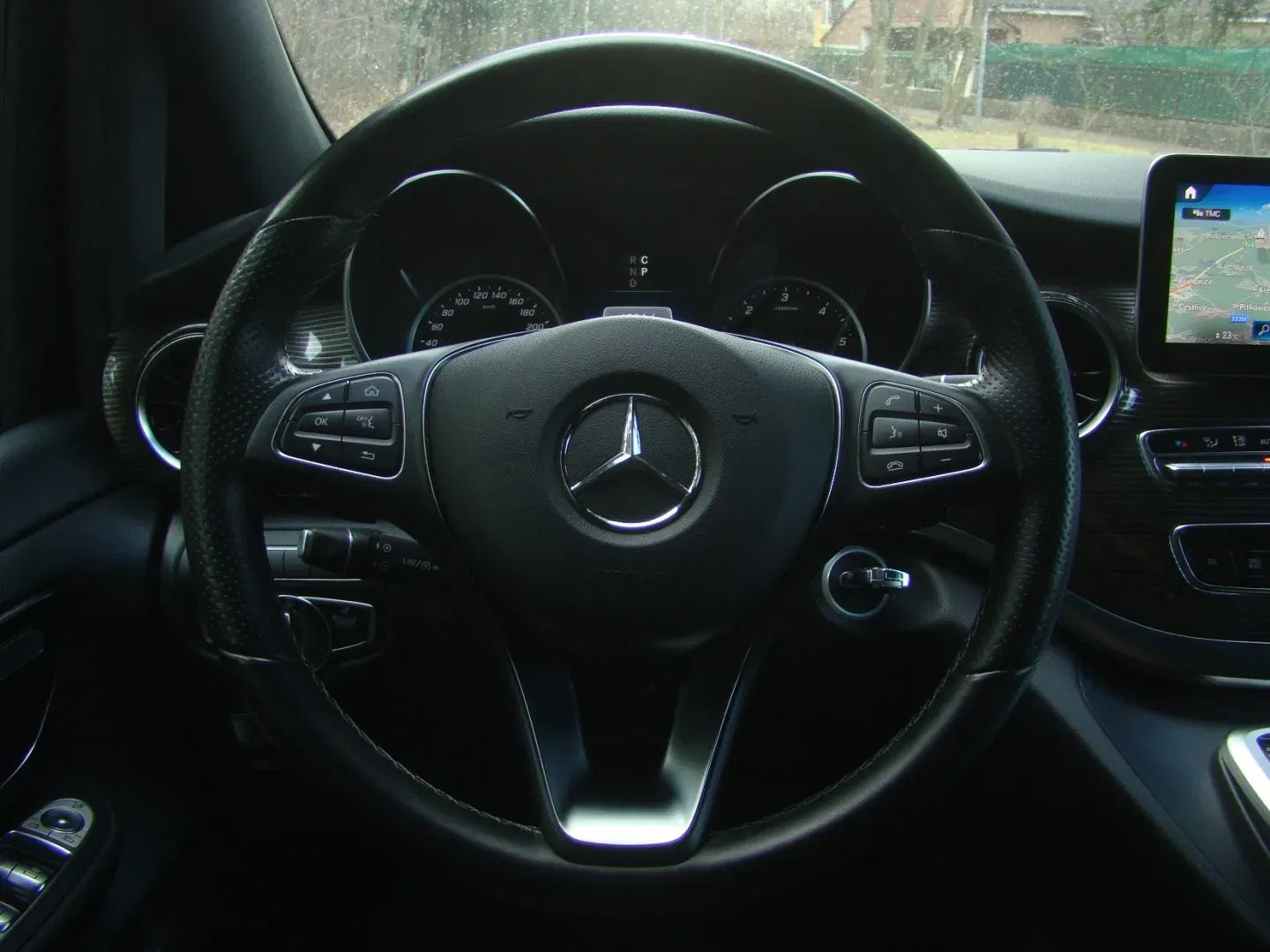 Mercedes-Benz Třídy V - Náhled 26