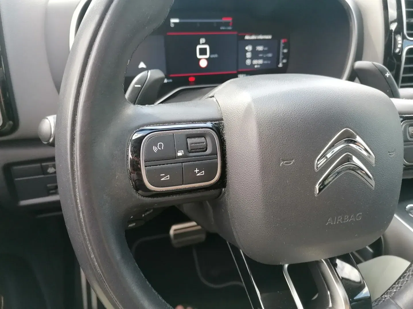 Citroën C5 Aircross - Náhled 14