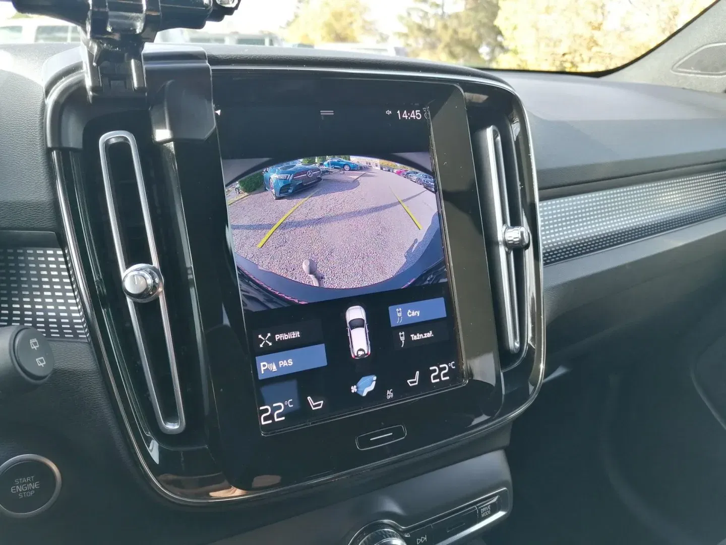 Volvo XC40 - Náhled 11