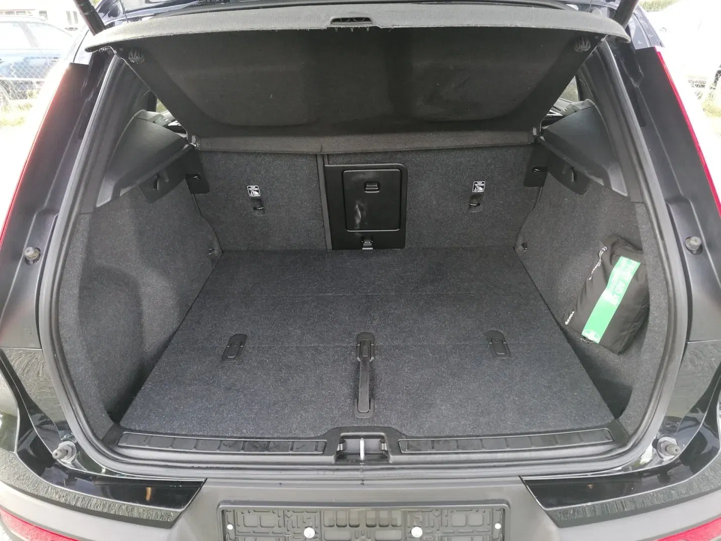 Volvo XC40 - Náhled 28