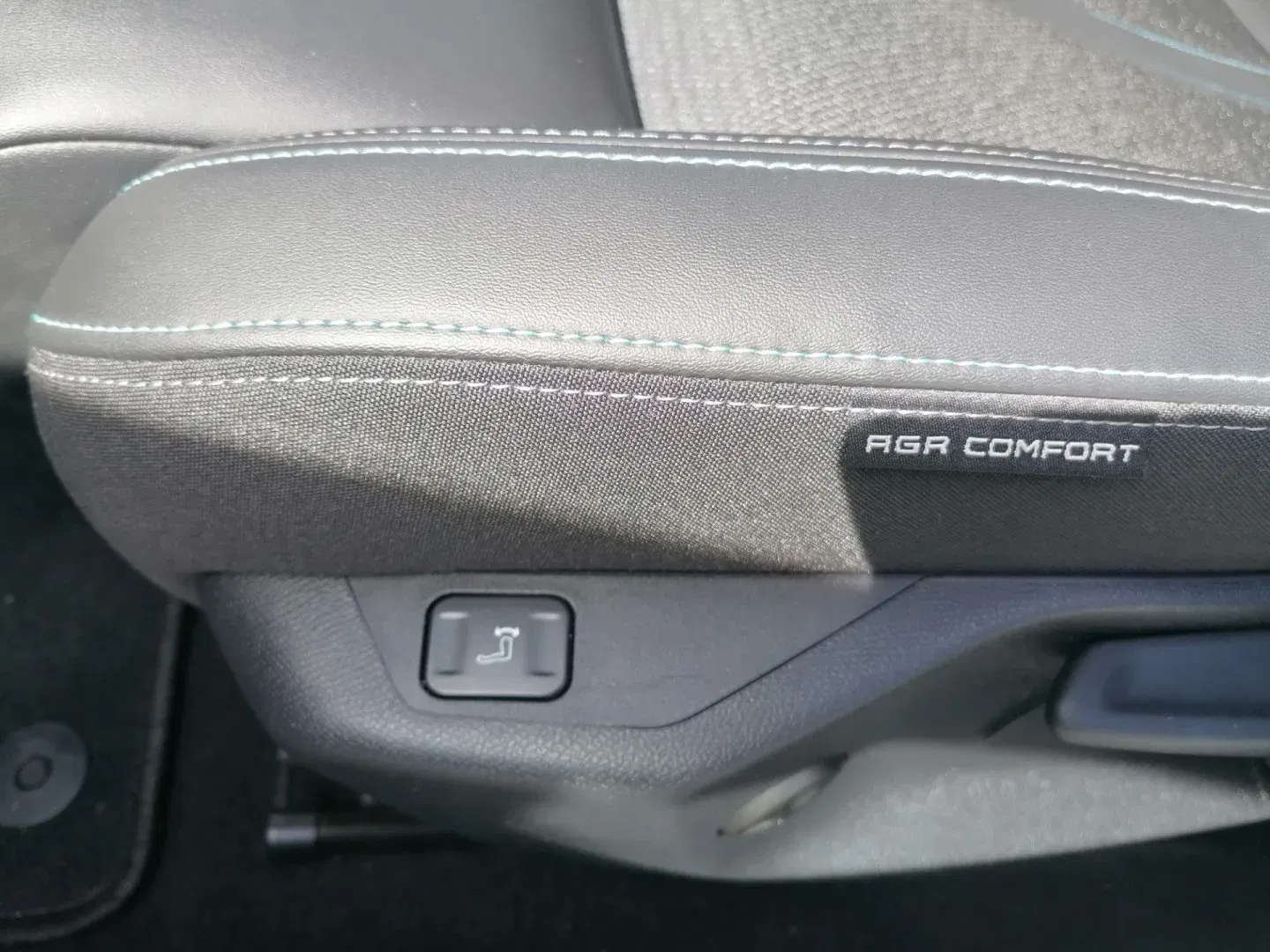 Peugeot 308 - Náhled 10