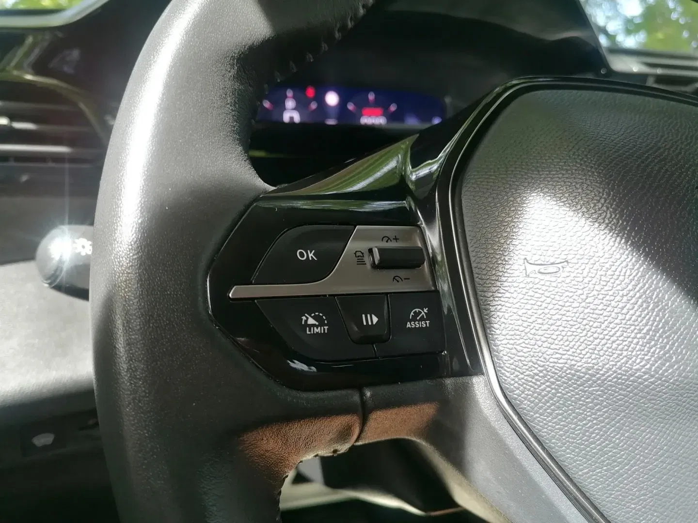 Peugeot 308 - Náhled 25