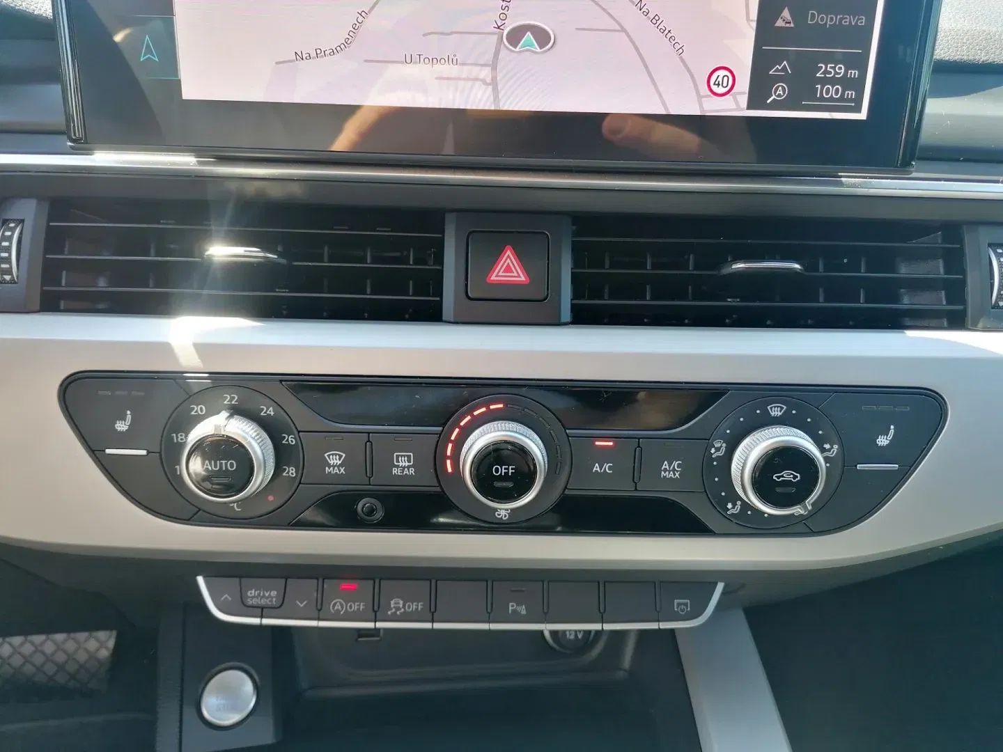 Audi A4 - Náhled 19