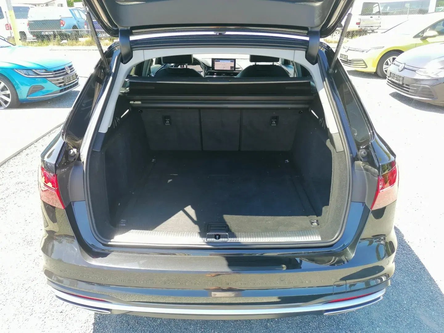 Audi A4 - Náhled 27